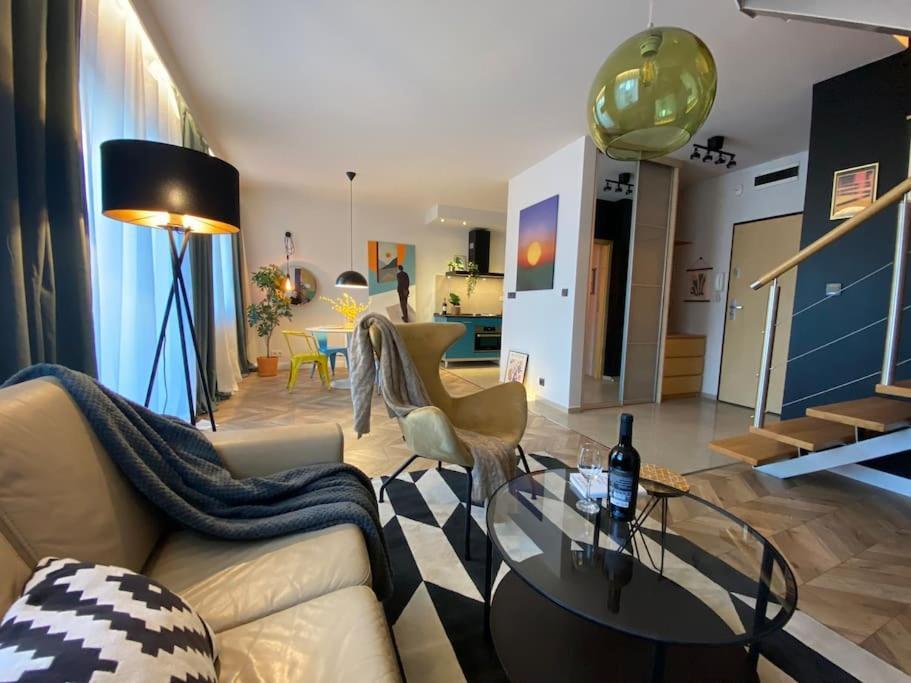 Apartment Maple Art House & Bezplatny Parking Podziemny Kielce